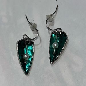 Green leaf earrings